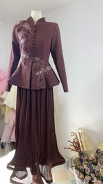 line Long Skirt Waist Cinched