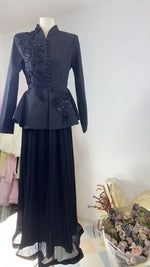 line Long Skirt Waist Cinched