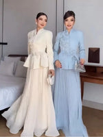 line Long Skirt Waist Cinched