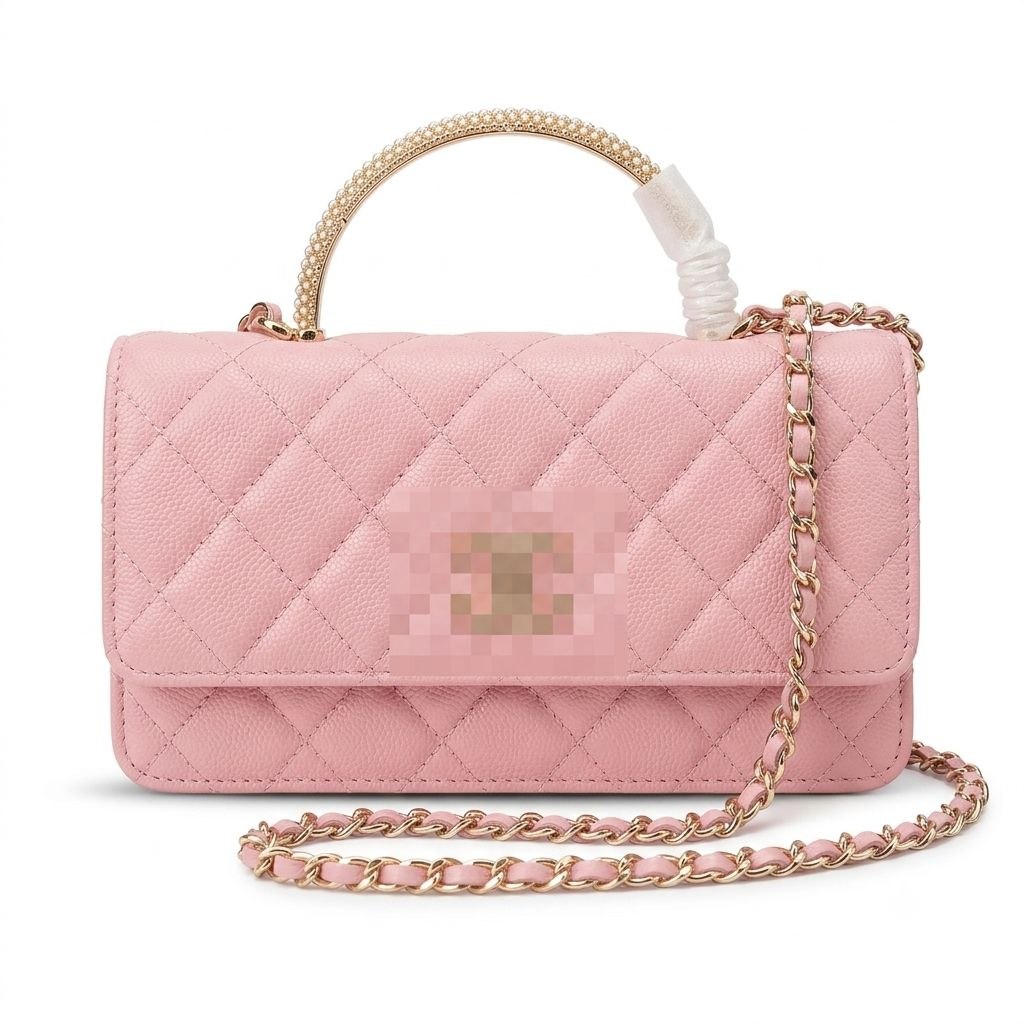 Luxury Textured Flap Bag with Chain