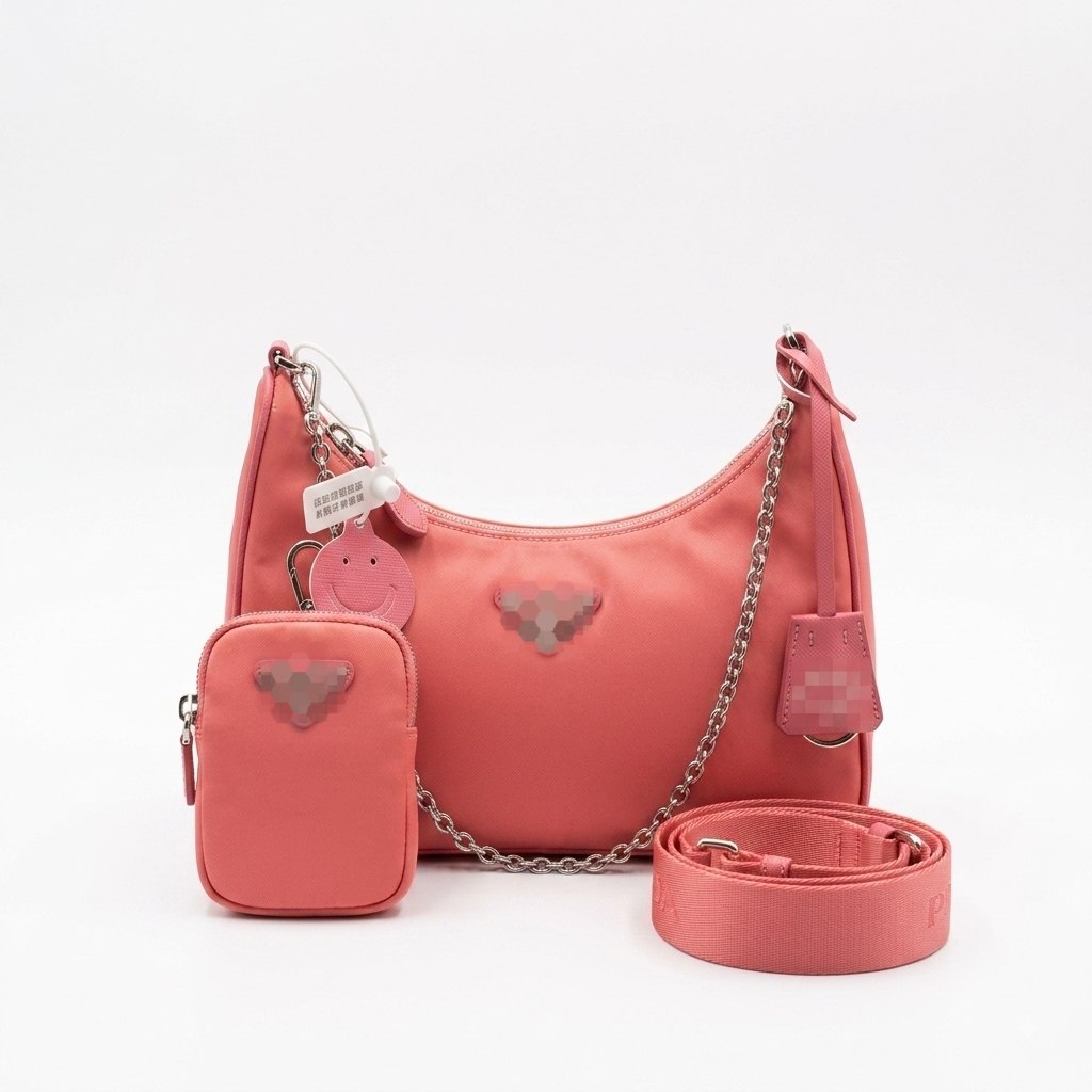 Iconic Hobo Bag with Mini Pouch