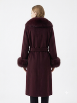 Luxury cashmere coat with fox fur collar